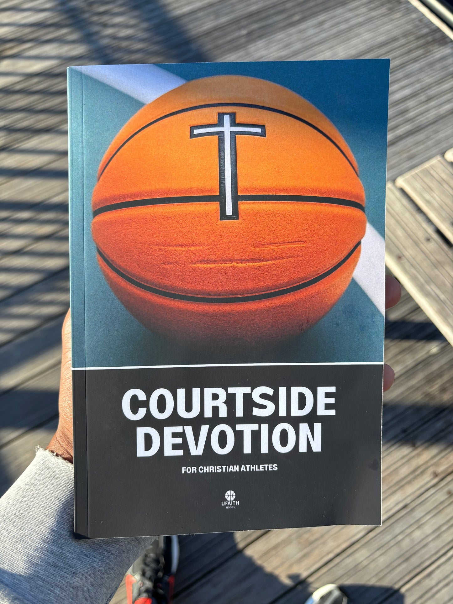 Courtside Devotion: For Christian Athletes